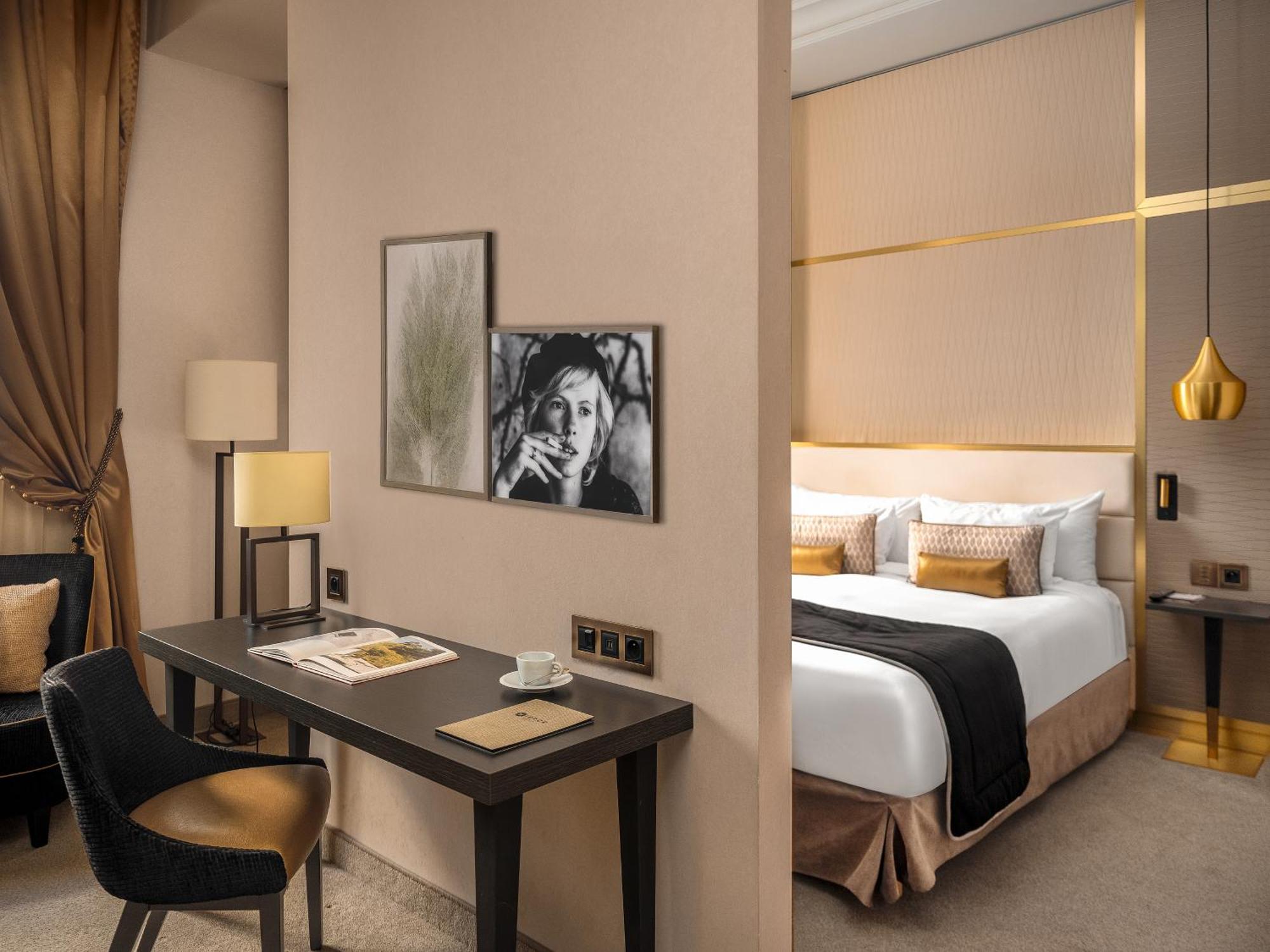 Hotel Niepce Paris, Curio Collection By Hilton Exterior foto