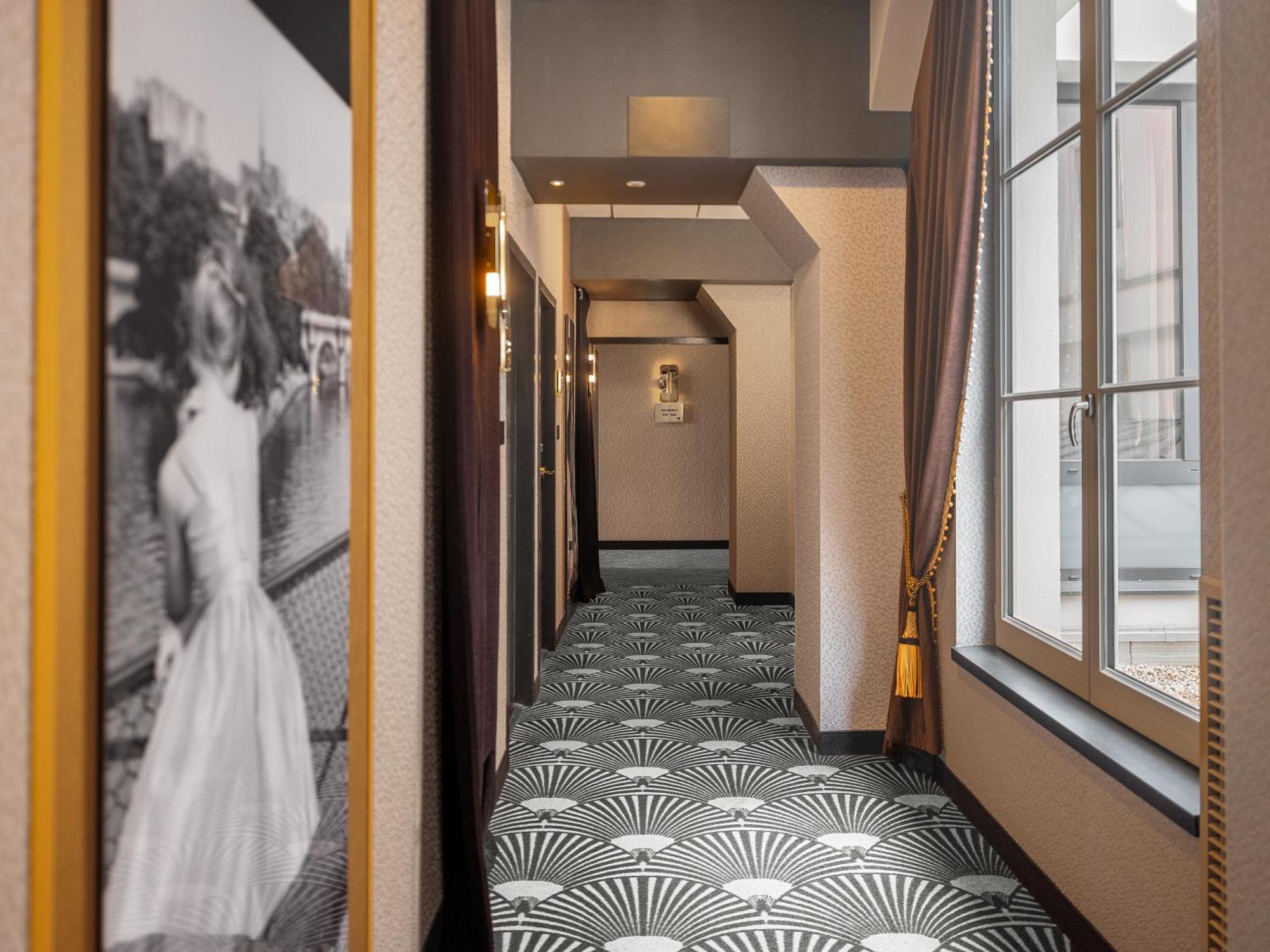 Hotel Niepce Paris, Curio Collection By Hilton Exterior foto