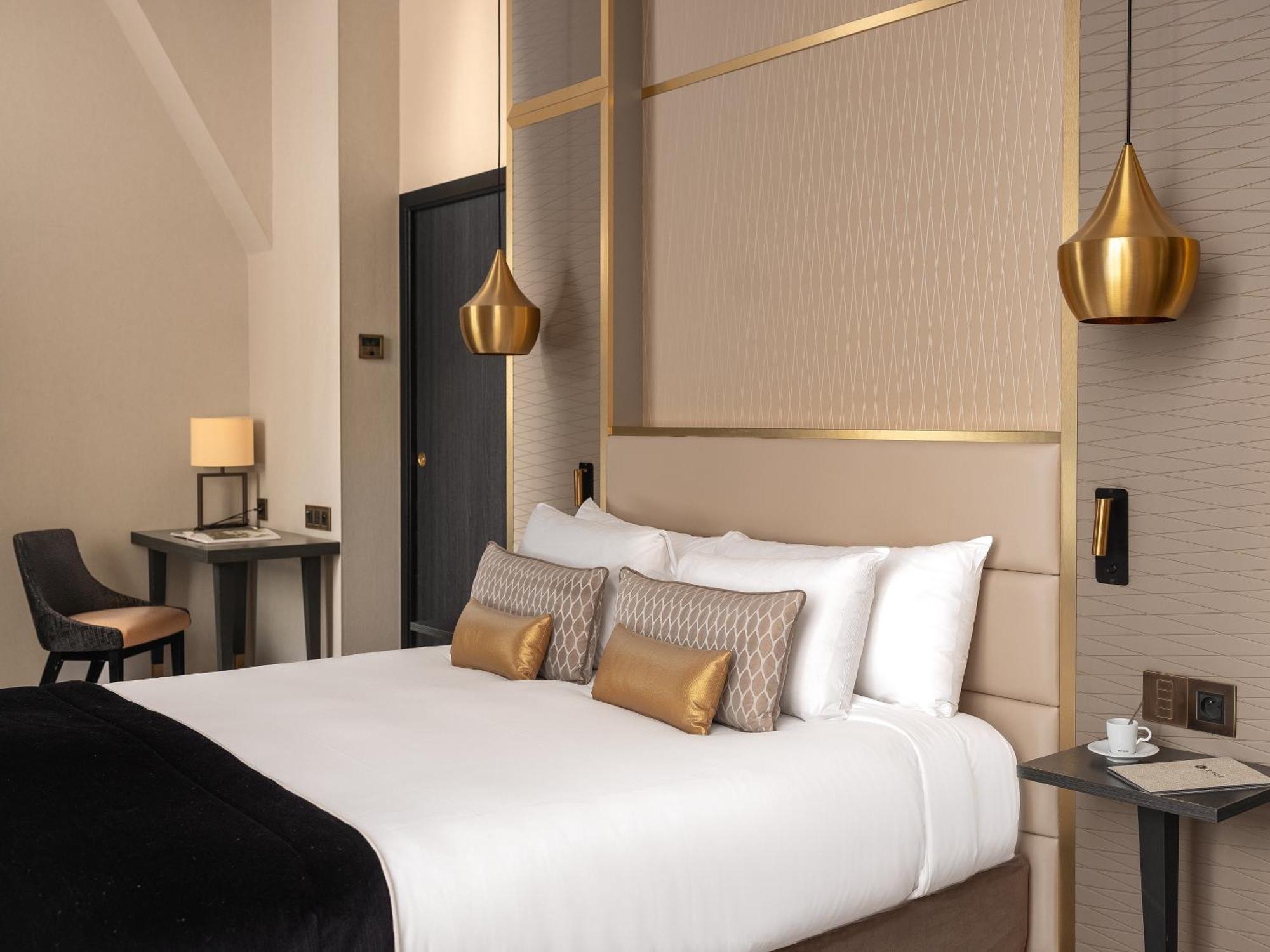 Hotel Niepce Paris, Curio Collection By Hilton Exterior foto